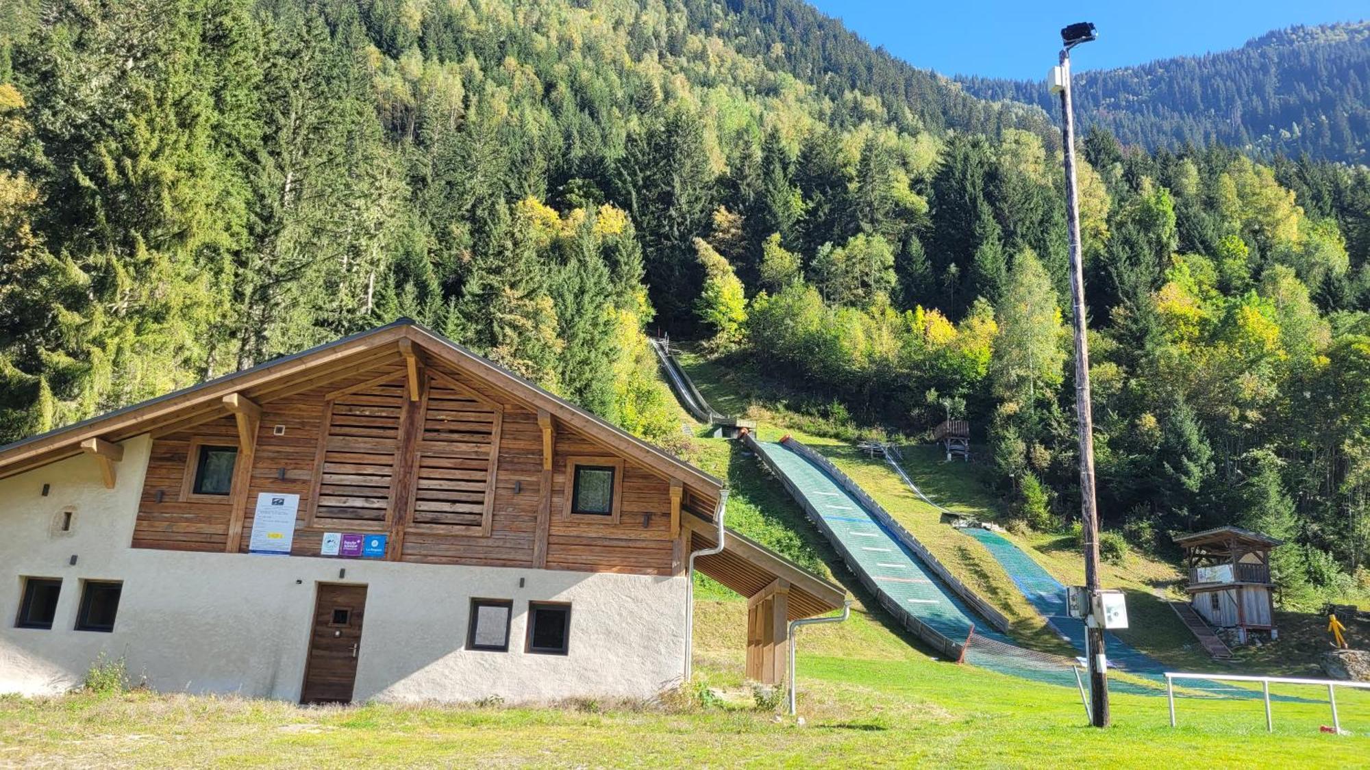 La Ferme Du Praz 호텔 레컨테민스몬트조이 외부 사진